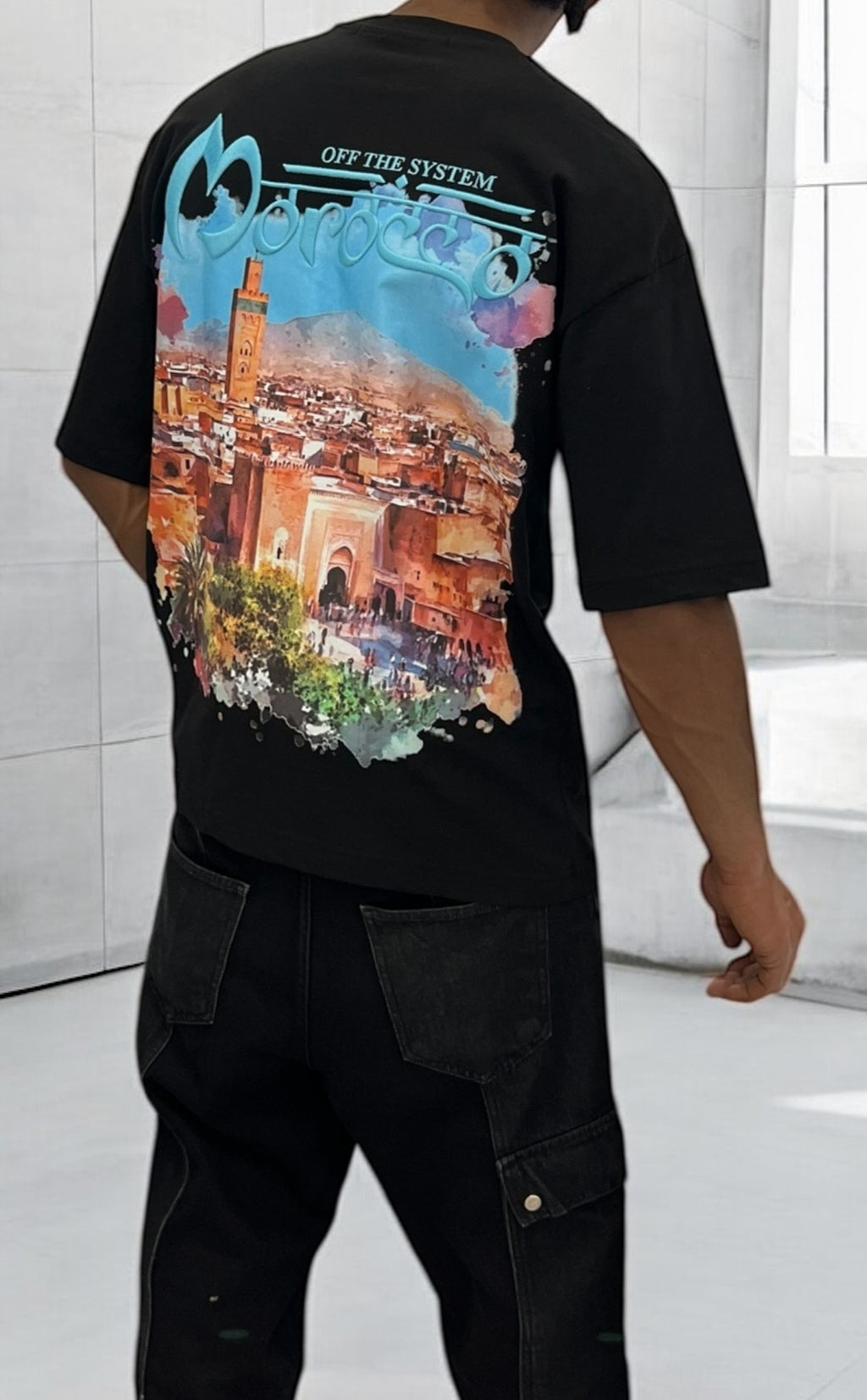 T-shirt oversize noir “Morocco” – Illustration artistique Marrakech OFF THE SYSTEM