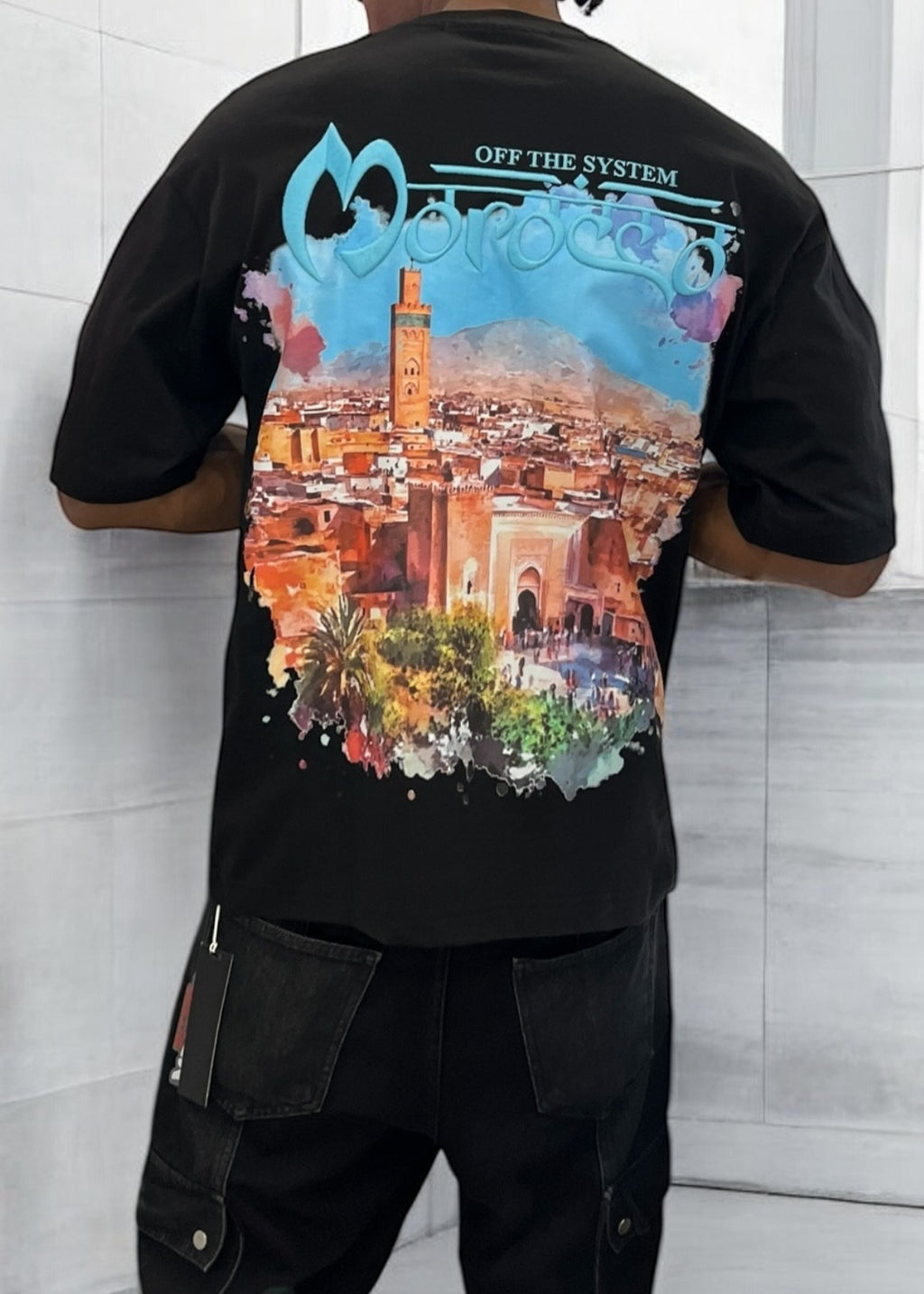 T-shirt oversize noir “Morocco” – Illustration artistique Marrakech OFF THE SYSTEM