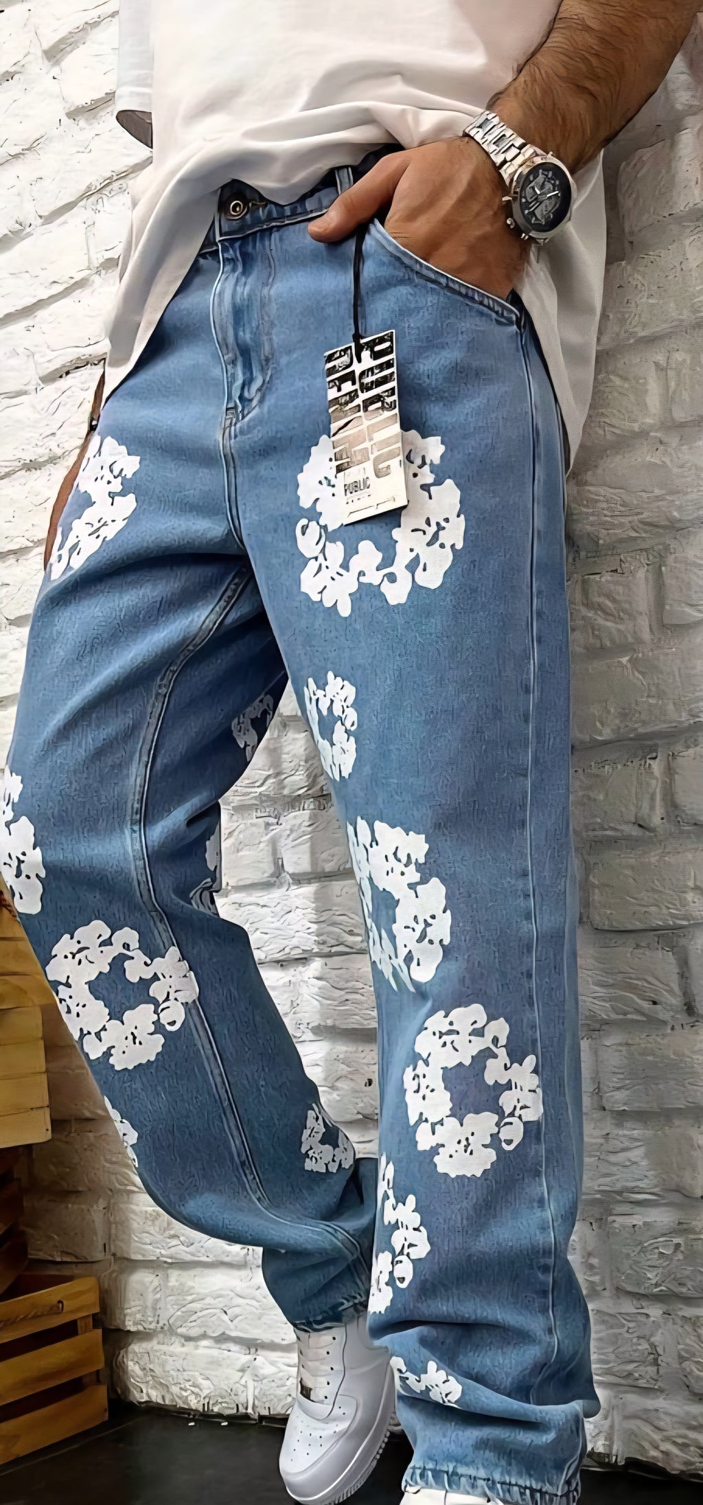 Jean “Floral Stamp” – Motif floral audacieux