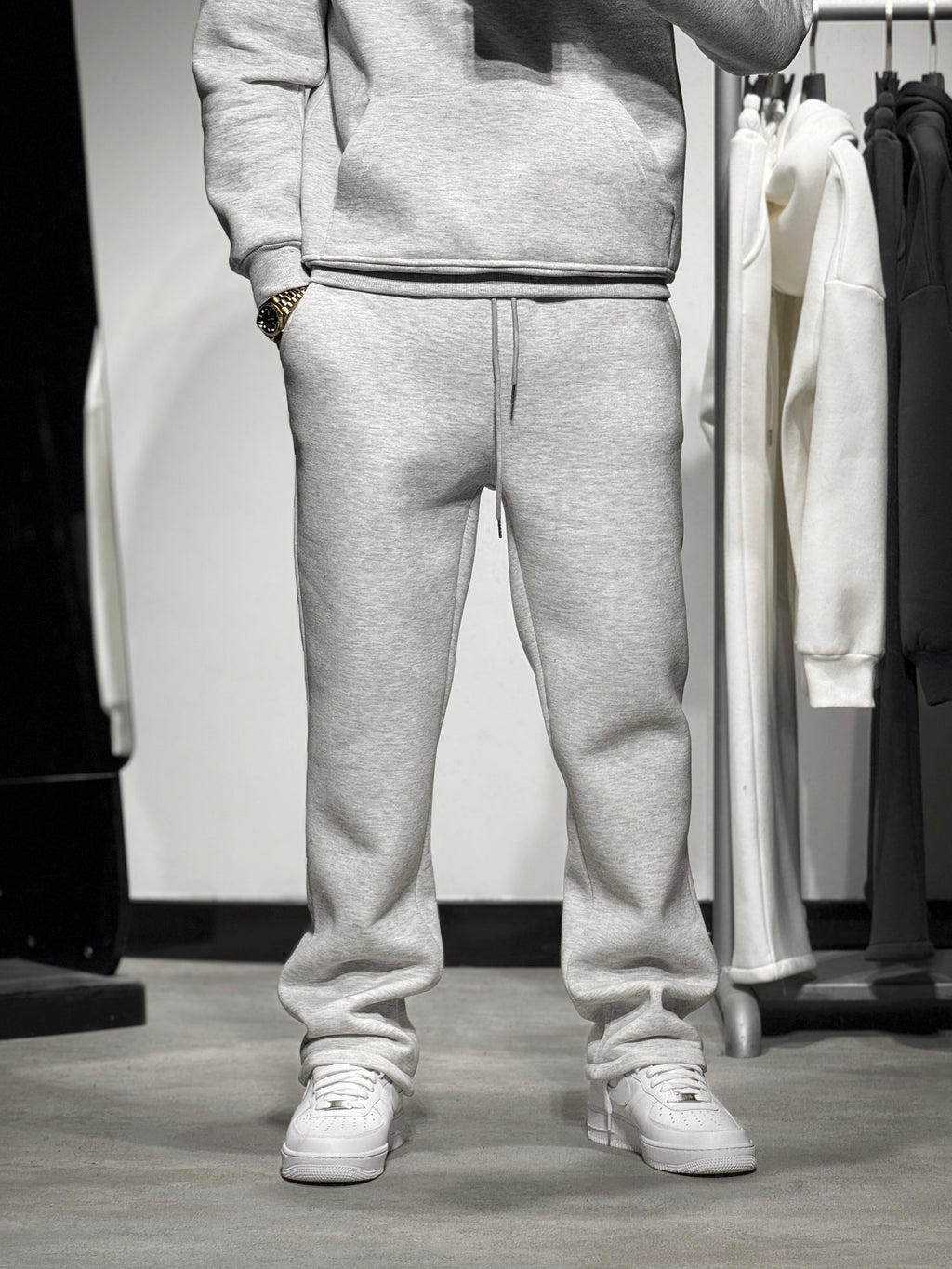 ensemble straight