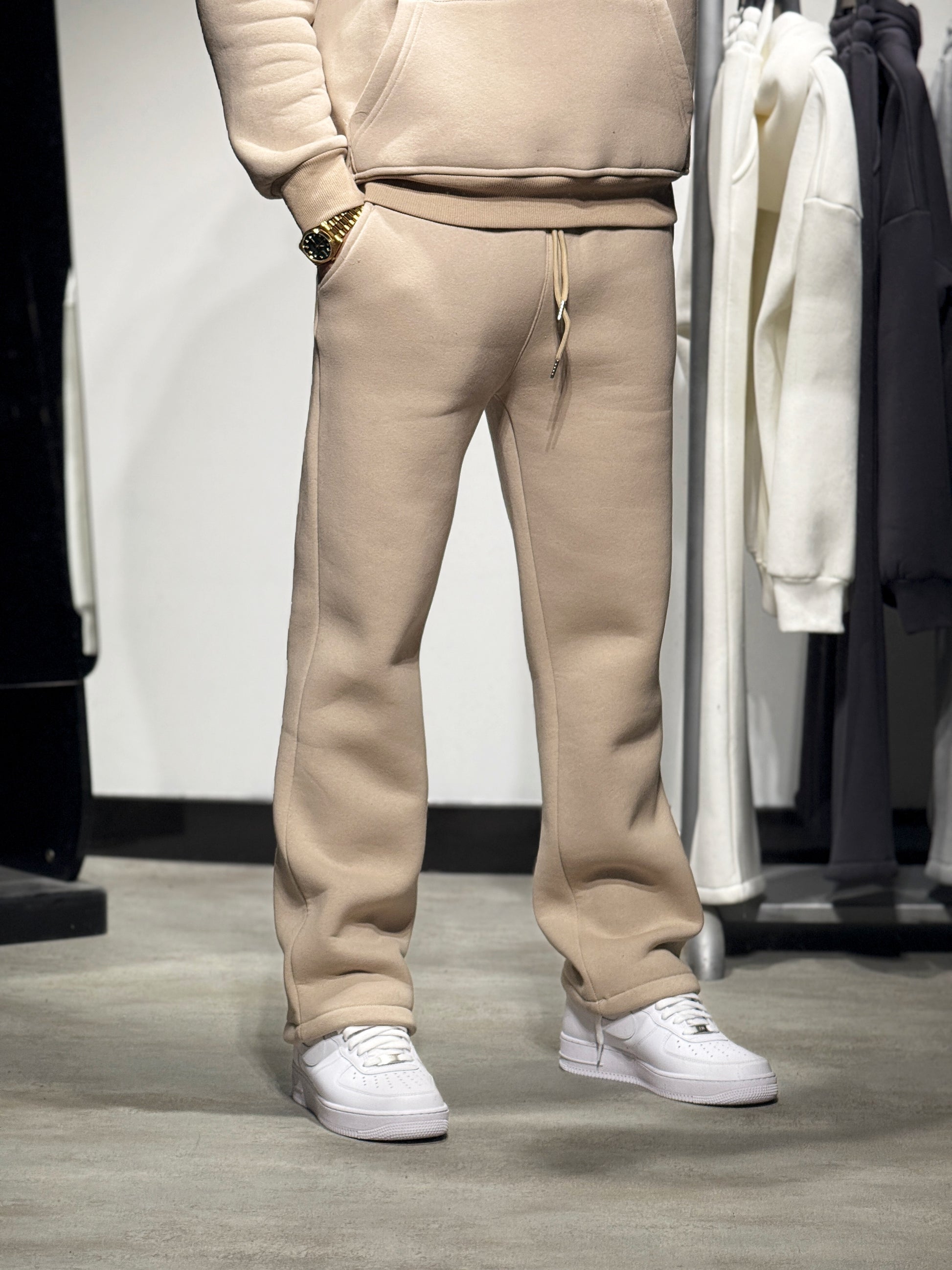 ensemble straight