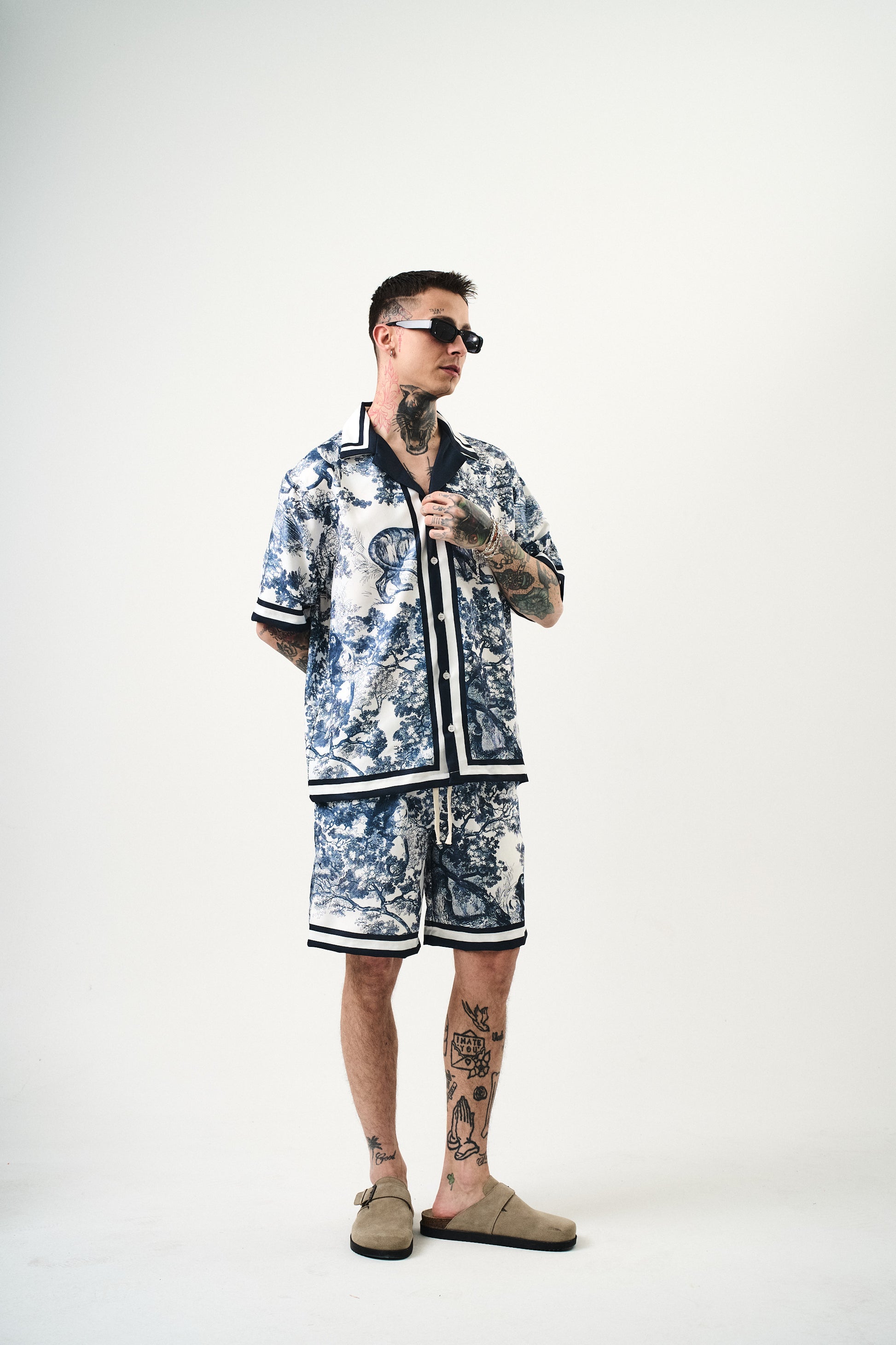 Ensemble "Jungle Royale" – Chemise & Short imprimé jungle bleue marine
