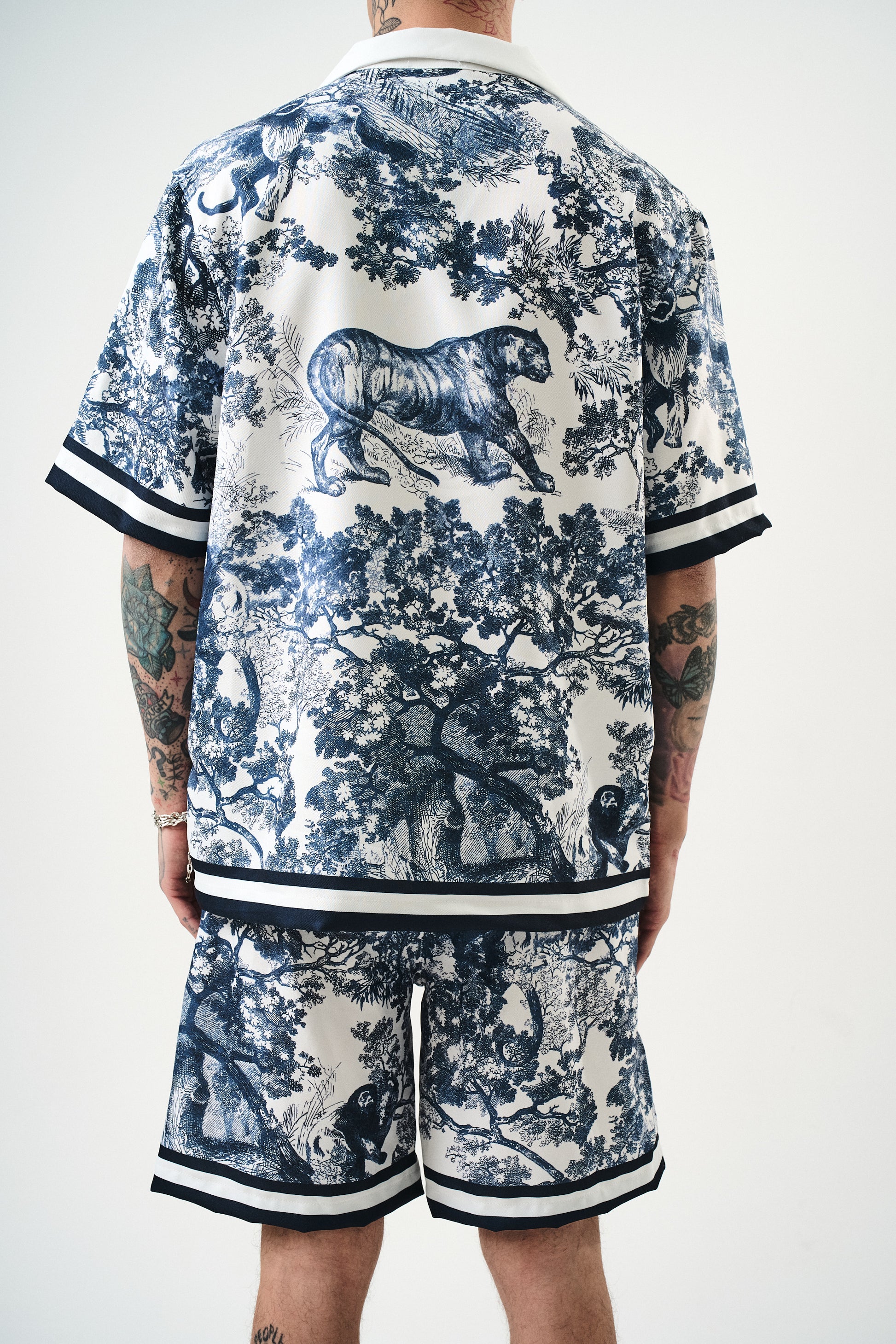 Ensemble "Jungle Royale" – Chemise & Short imprimé jungle bleue marine